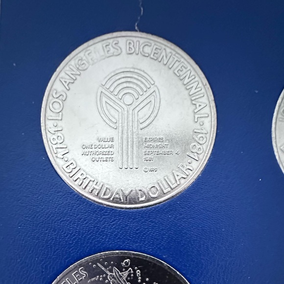 1981 Los Angeles Bicentennial Birthday Dollars Collection 6 Coin Set - Picture 4 of 16